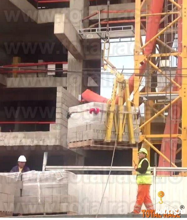 Total Race va ofera din stoc furci de macara pentru transport si manevrat paleti de caramida, bca, furca de macara cu reglarea centrului de greutate cu arc, furci de macara pentru macarale turn, furci de macara pentru macarale montabile pe camion, furci d