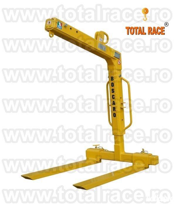 Total Race Romania livreaza din stoc Bucuresti dispozitive de ridicare cu furci de macara pentru transport si manevrat paleti de caramida, bca ,  dispozitive de ridicare cu  furci de macara cu lungime lame 1000 mm, dispozitive de ridicare cu  furci de mac