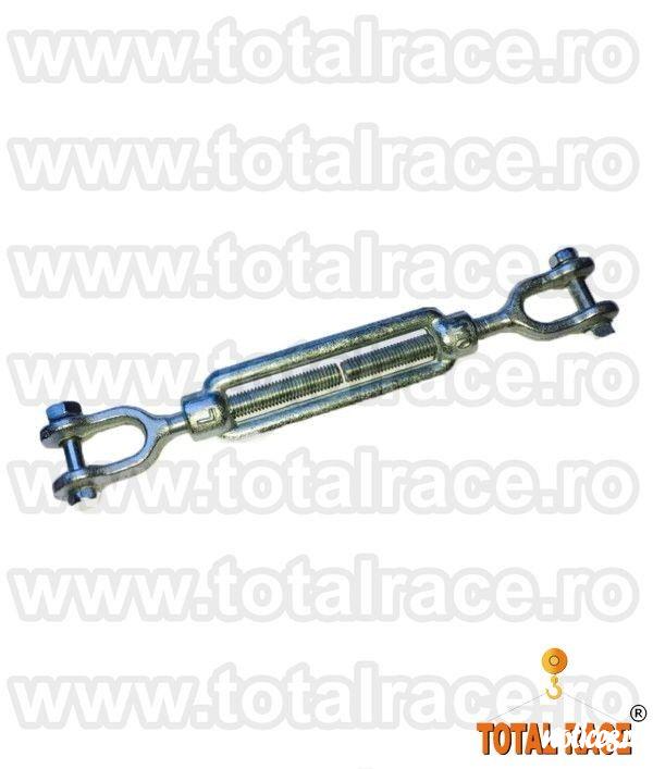 Total Race Romania comercializeaza cu livrare din stoc intinzatoare de cablu de otel tip furca-furca , intinzator de cablu cu doua furci , intinzatoare cablu tip F-F cu diferite dimensiuni si capacitati .  Pentru preturi , date tehnice si disponibilitate 