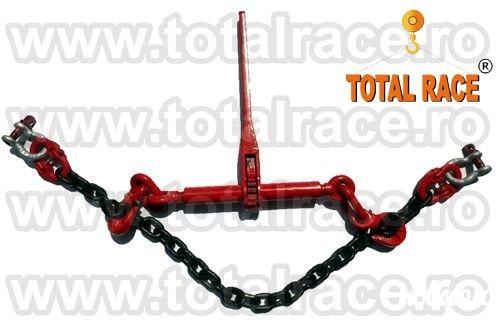Total Race comercializeaza din stoc Bucuresti lant de ancorare de 13 mm , Lc=10000 daN ce contin: intinzator lant cu carlige de scurtare la capete 13 mm , 2 carlige cu siguranta 13 mm , cu montare directa pe lant,  lant negru grad 80 cu lungime la cerere 