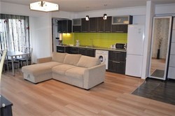 Inchiriez ieftin apartament modern pret 299 euro Mamaia