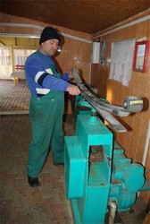 Reparatii/ suplimentari/ inlocuiri/ intariri arcuri foi auto in regim de urgenta. Springuiri
