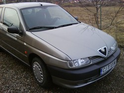 vand alfa romeo impecabil