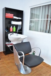 Vand mobilier salon de infrumusetare