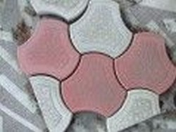 Pavaje dale, borduri, garduri, placaje imitatie piatra, stalpi, ornamente casa si gradina