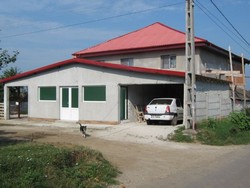 PARTICULAR VAND SPATIU COMERCIAL+VILA P+E+TEREN 700mp