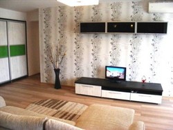 Inchiriez la oferta apartament 2 camere Mamaia 2012