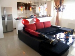 Inchiriez Apartament spatios Lux Mamaia