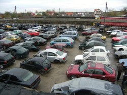 PIESE AUTO DIN DEZMEMBRARI
