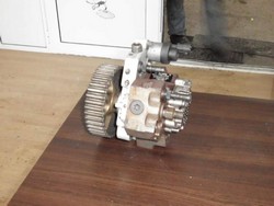 Pompa de injectie 1,9 dci pentru renault 