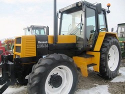 Tractor Renault Chetani