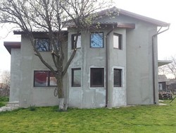 VAND CASA + TEREN COM GRADISTEA ILFOV LA 30 KM DE BUCURESTI 95000E