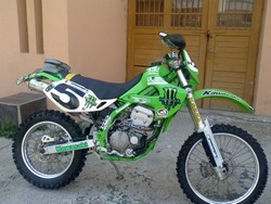 Vand ,schimb cross, enduro Kawasaki KLX 300 cm cu platforma auto sau rulota