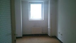 Vand apartament 4 camere in zona Dacia