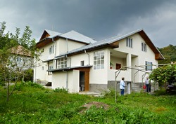 Vand vila 8 camere in Govora Bai 330mp cu Casa admin si teren 5300mp