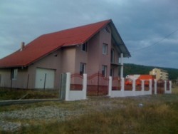 Vand vila frumoasa, zona deosebita, Reghin, str Dedradului Variante