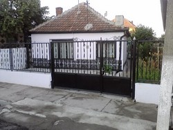 Vand casa in cartieru crisan