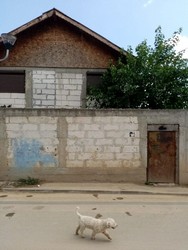 închiriez vilă