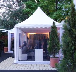Inchirieri corturi pagoda transparente, deschidere 3m, lungime modulara 3m