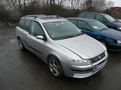 Dezmembrez fiat stilo din 2003-2004