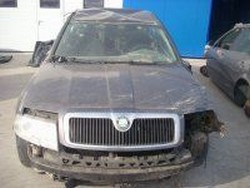 Dezmembrez skoda superb 2005