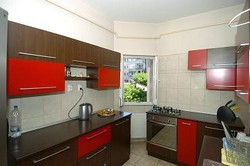 inchiriez apartament 4cam.,liber, ultracentral  