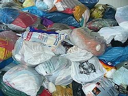 SKP livreaza numai en-gros imbracaminte si incaltaminte second hand