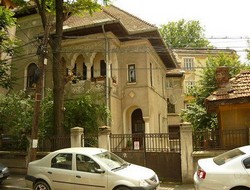 Inchiriez apartament 2 camere in VILA