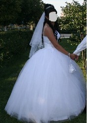 Rochie de mireasa superba